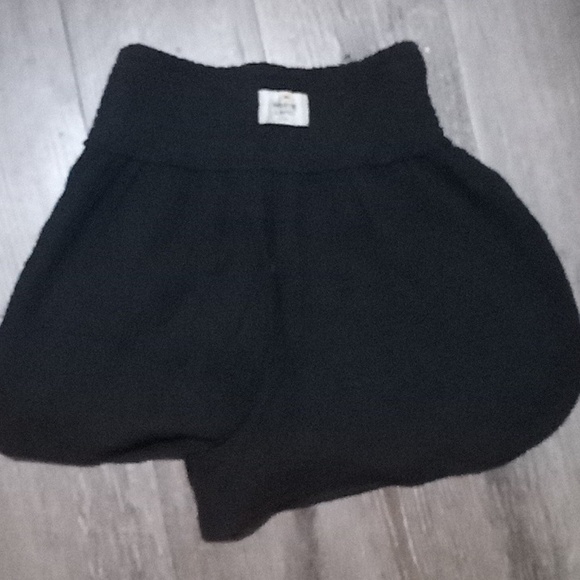 NWOT: MARINE LAYER, CALI DOUBLE SHORT, BLACK, X-S. - Picture 12 of 15